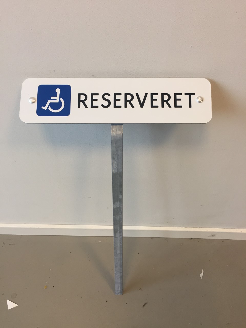 Handicap parkeringsspyd